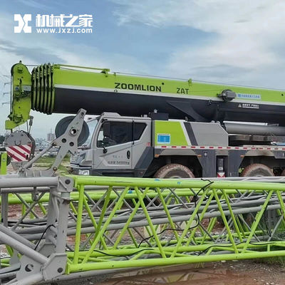 Gebruikte Zoomlion Vrachtwagenkraan Zoomlion ZLJ5553JQZ130V Tweedehands Vrachtwagen Mobiele Kraan